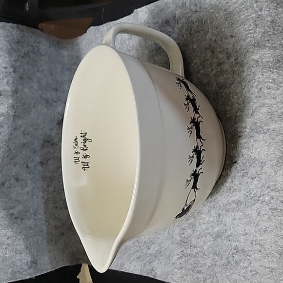 The Bake Shop 3 Qt. Batter Bowl EUC - Picture 2 of 5